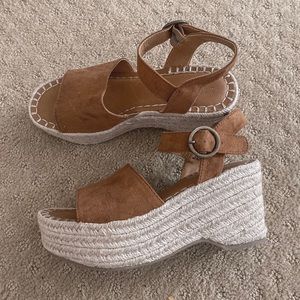 🚫SOLD on FB🚫 Wedges